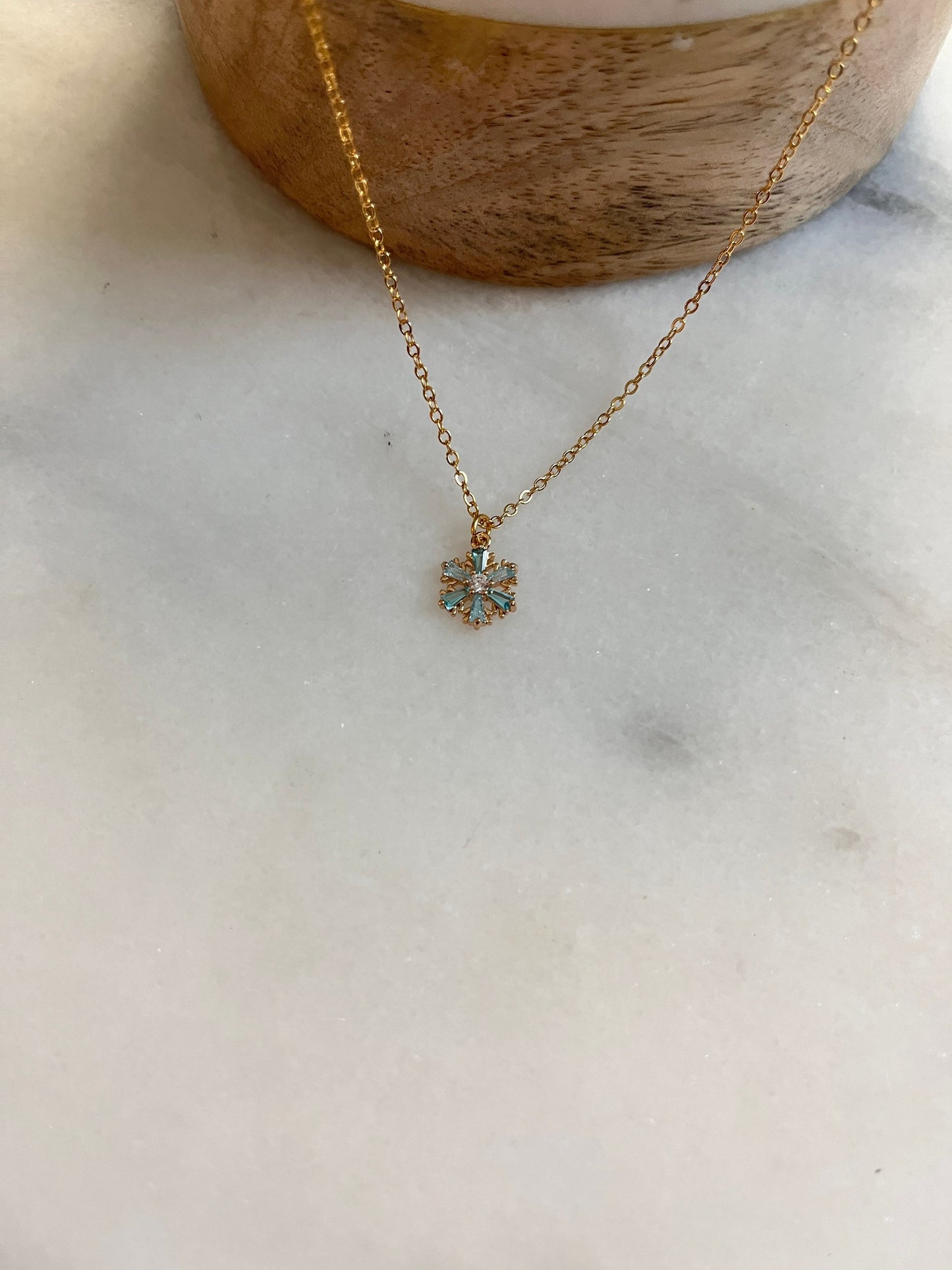 Sparking Snowflake Gold Charm Necklace