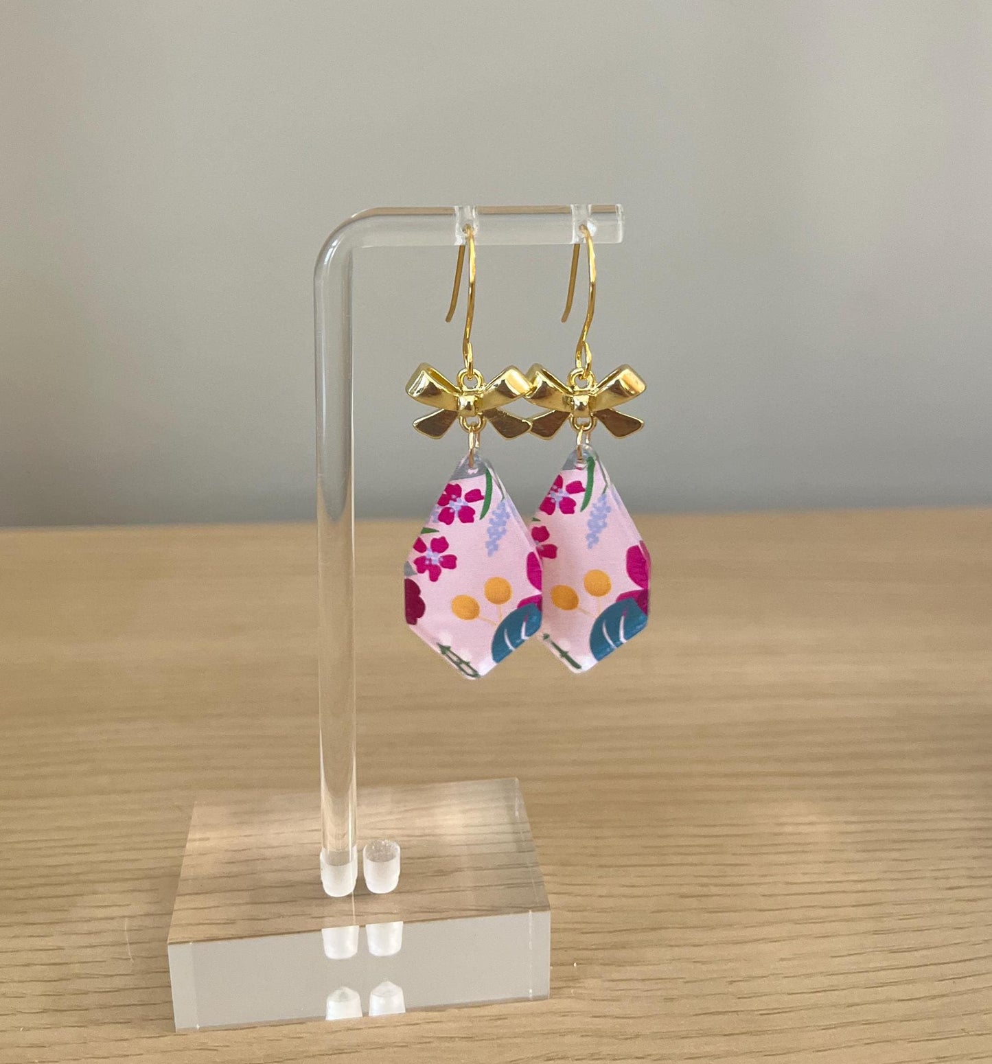 Floral Acrylic Teardrop Earrings with Gold Bows